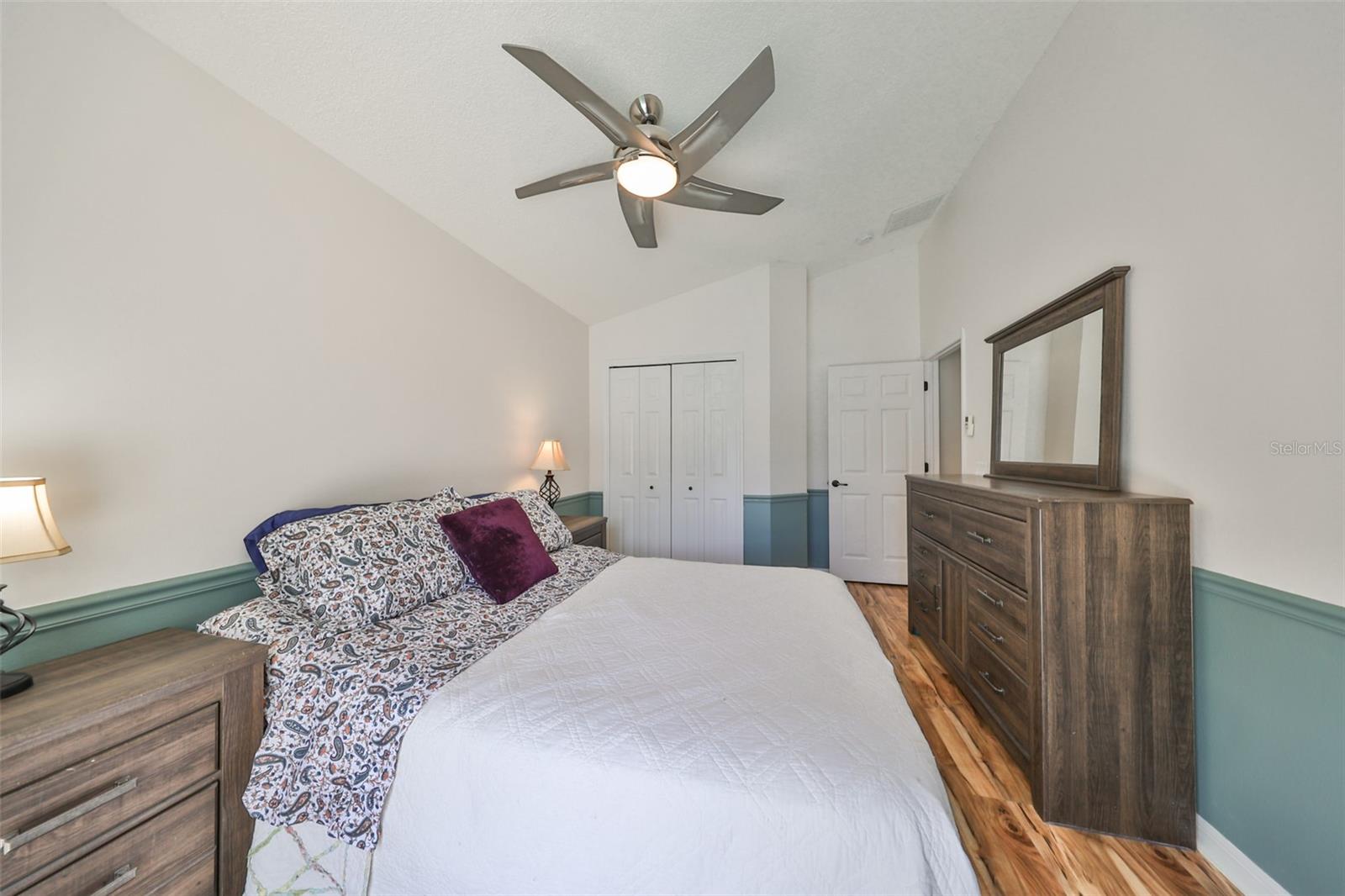 12021 RUNNING FOX CIR