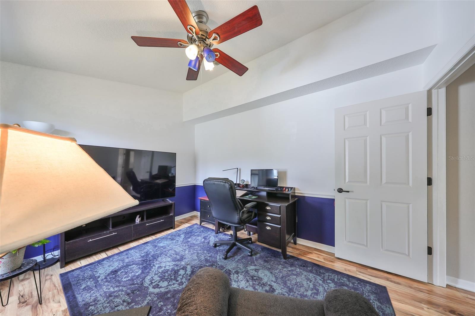 12021 RUNNING FOX CIR