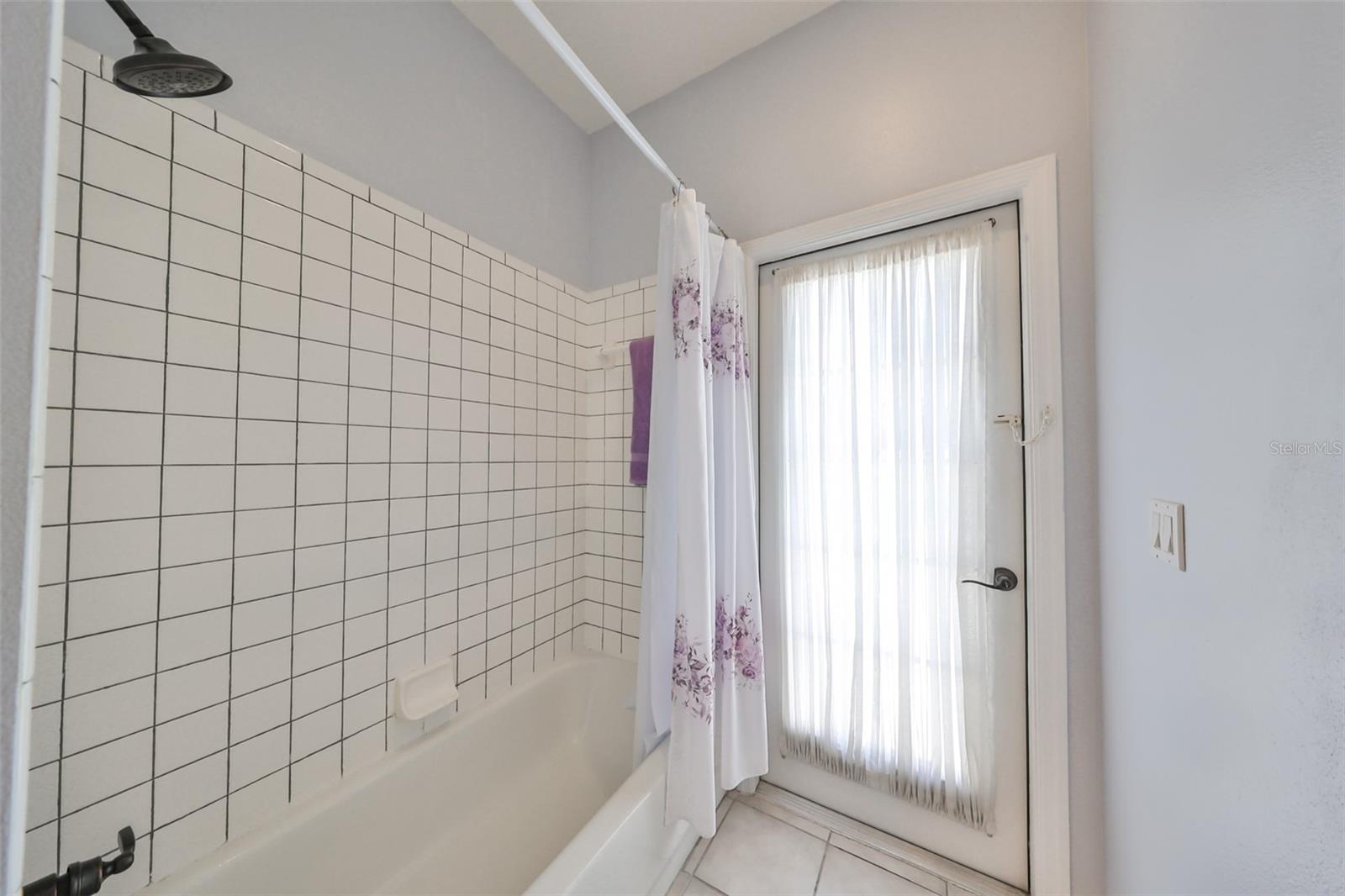 12021 RUNNING FOX CIR