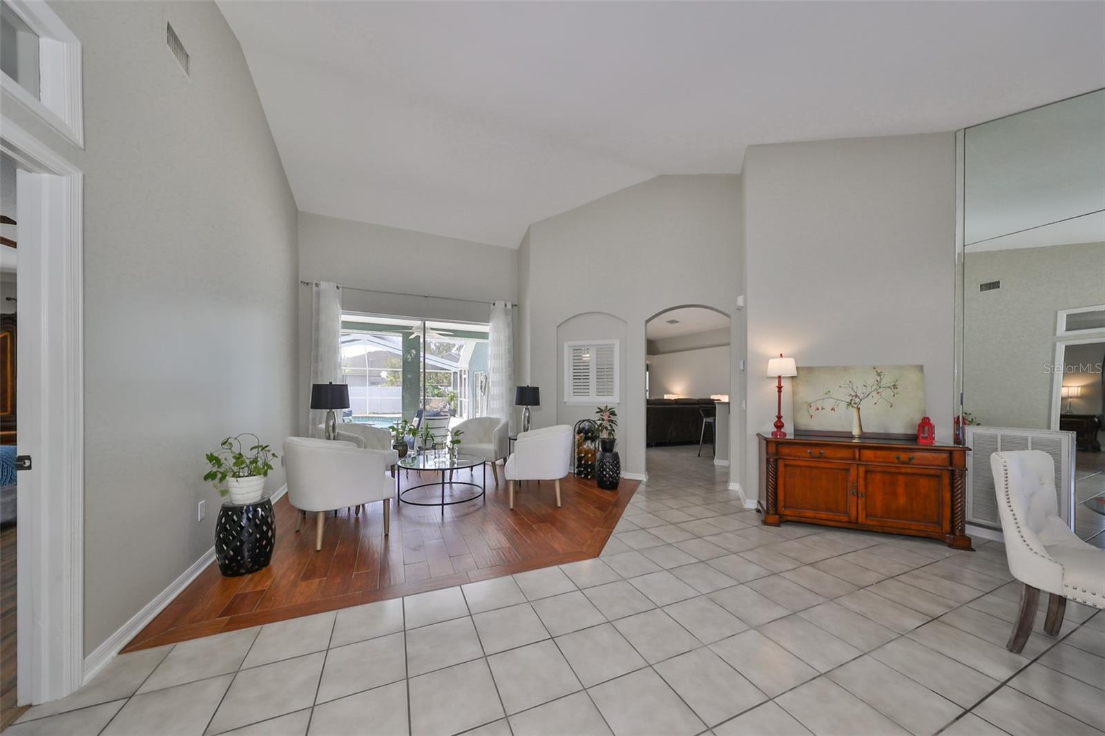 12021 RUNNING FOX CIR