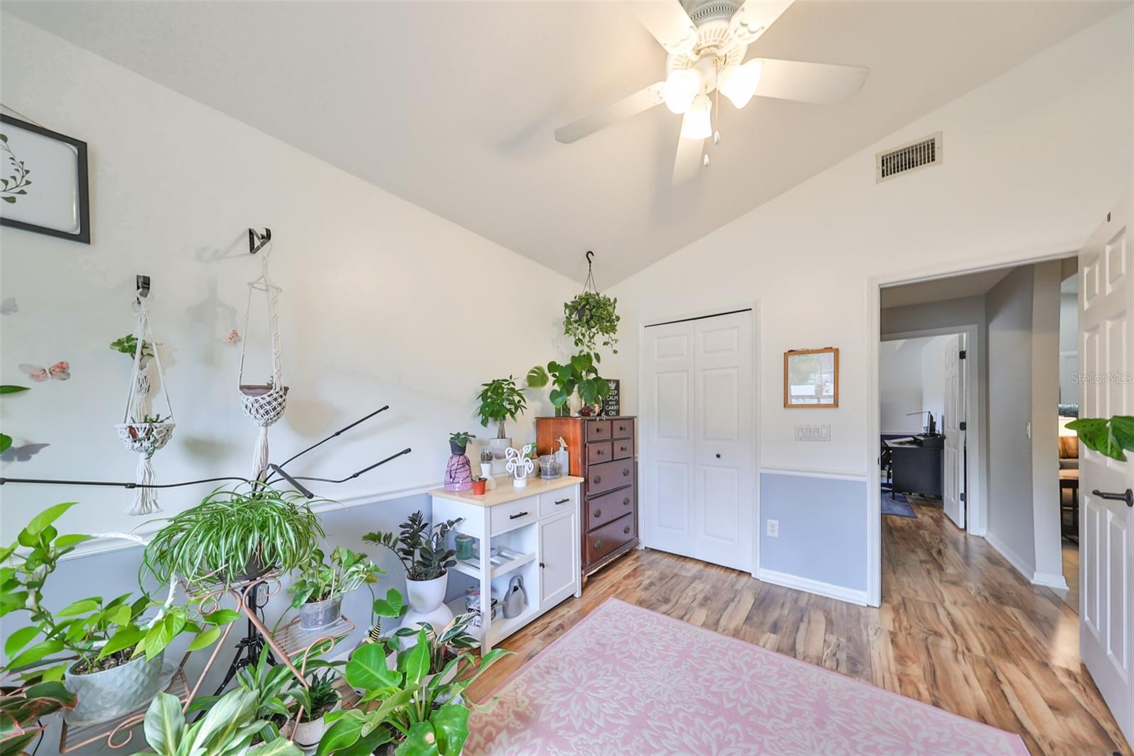 12021 RUNNING FOX CIR