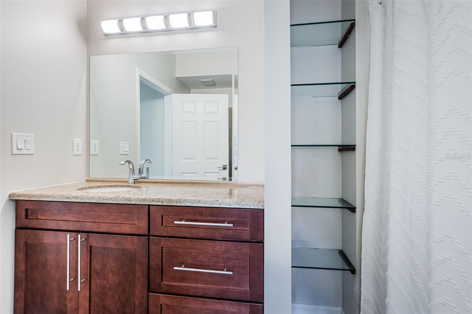 800 S DAKOTA AVE #318