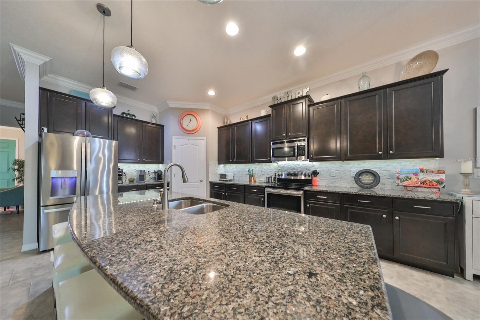 10401 RIVERDALE RISE DR