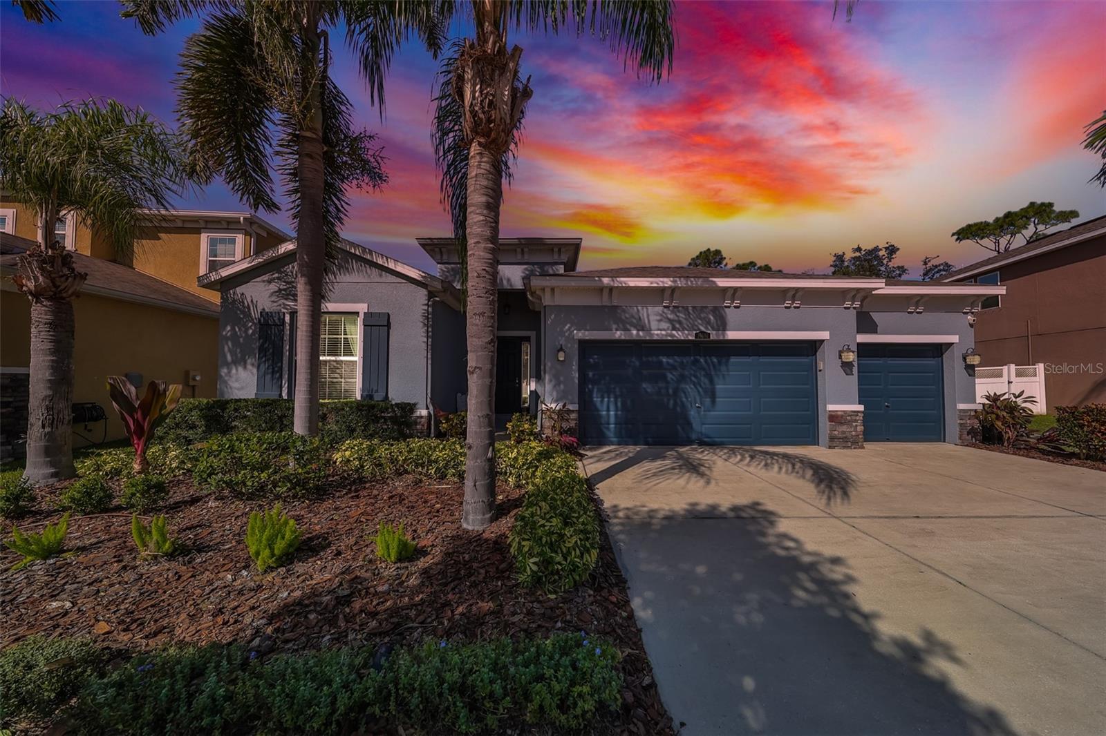 10401 RIVERDALE RISE DR