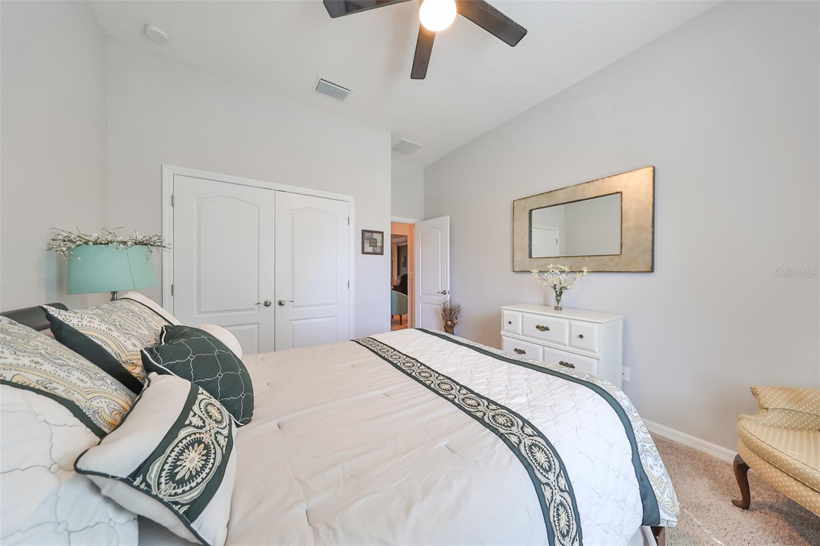 10401 RIVERDALE RISE DR