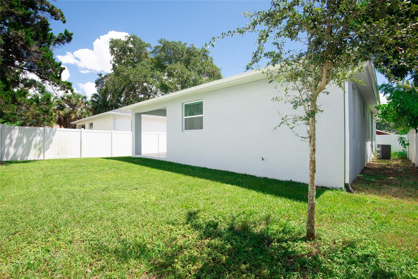 3307 W SAINT CONRAD ST