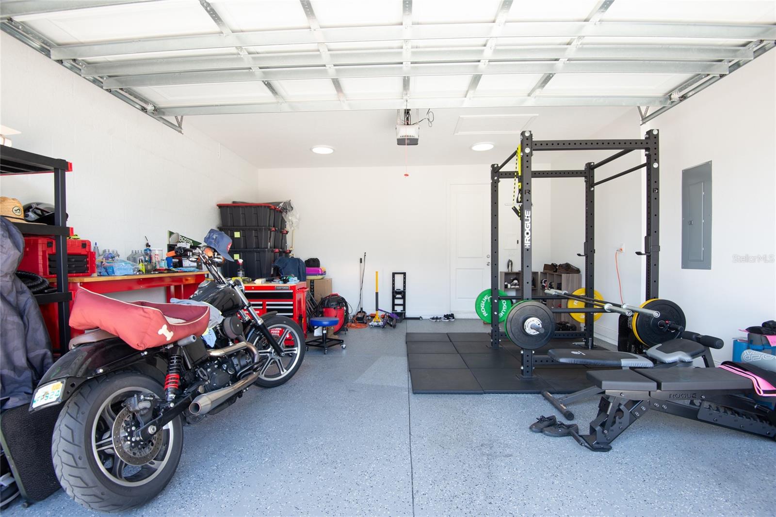 3307 W SAINT CONRAD ST