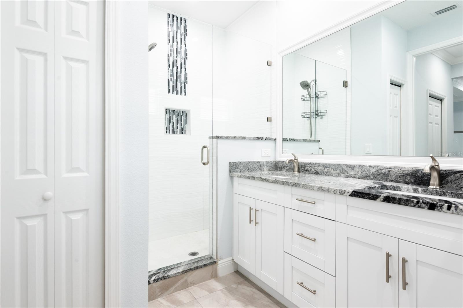 3307 W SAINT CONRAD ST