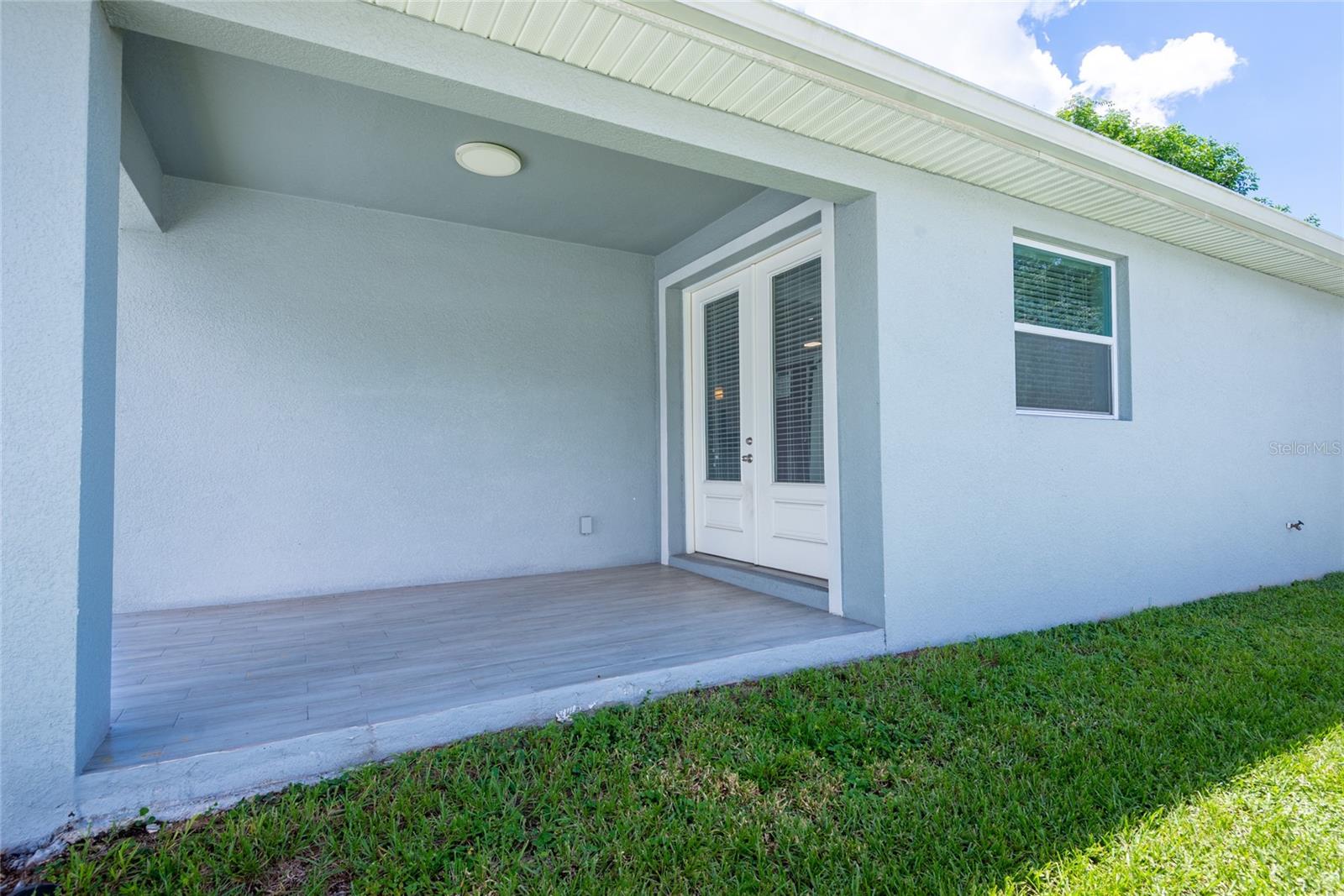 3307 W SAINT CONRAD ST