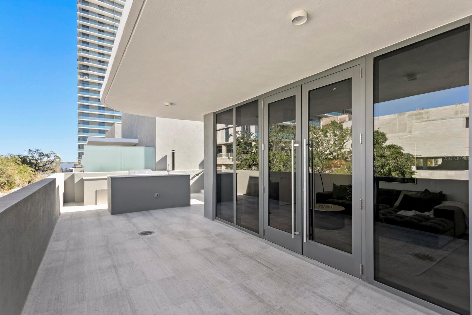 3020 W SANTIAGO ST #5