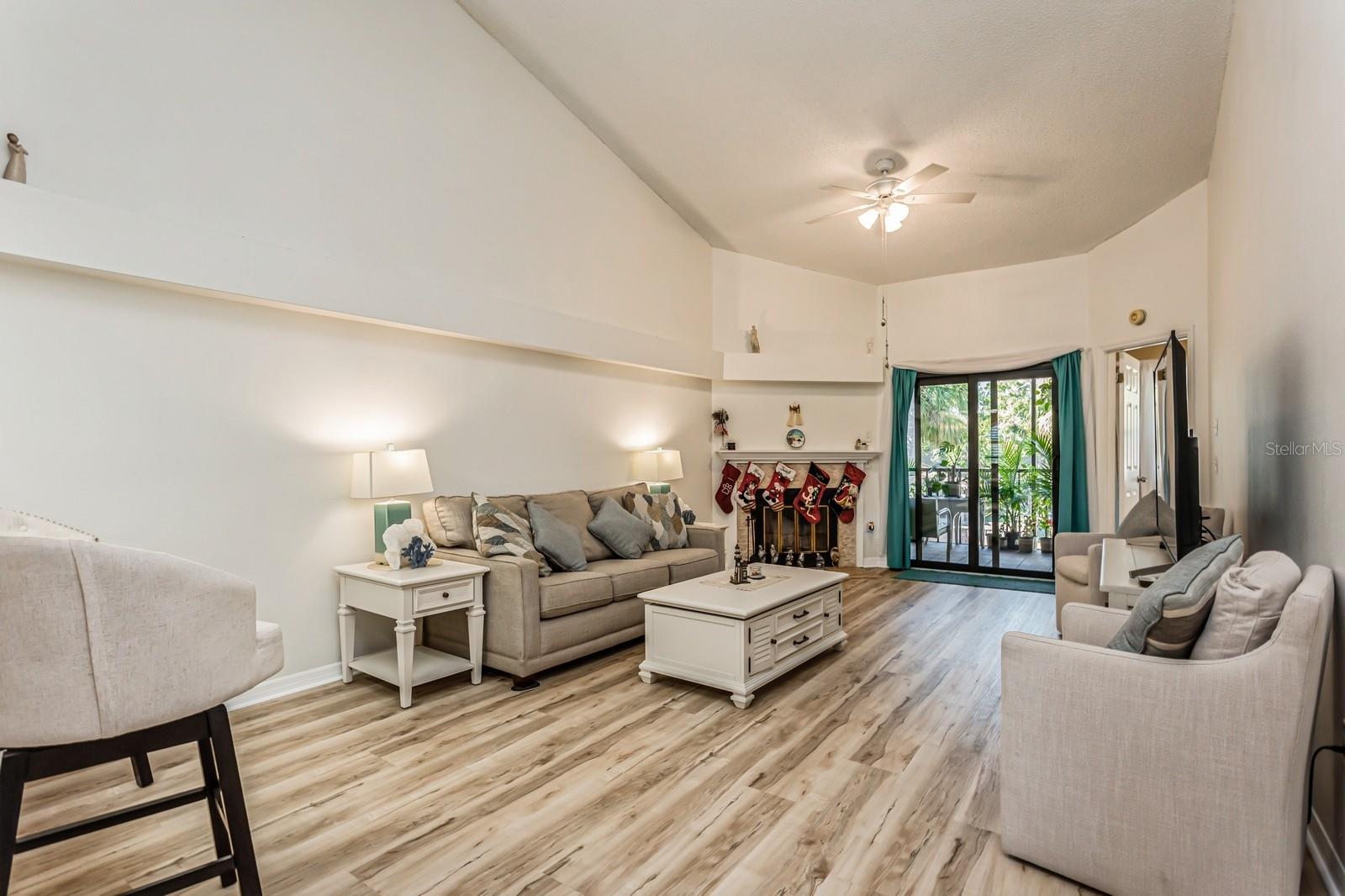 10494 SAINT TROPEZ PL #202