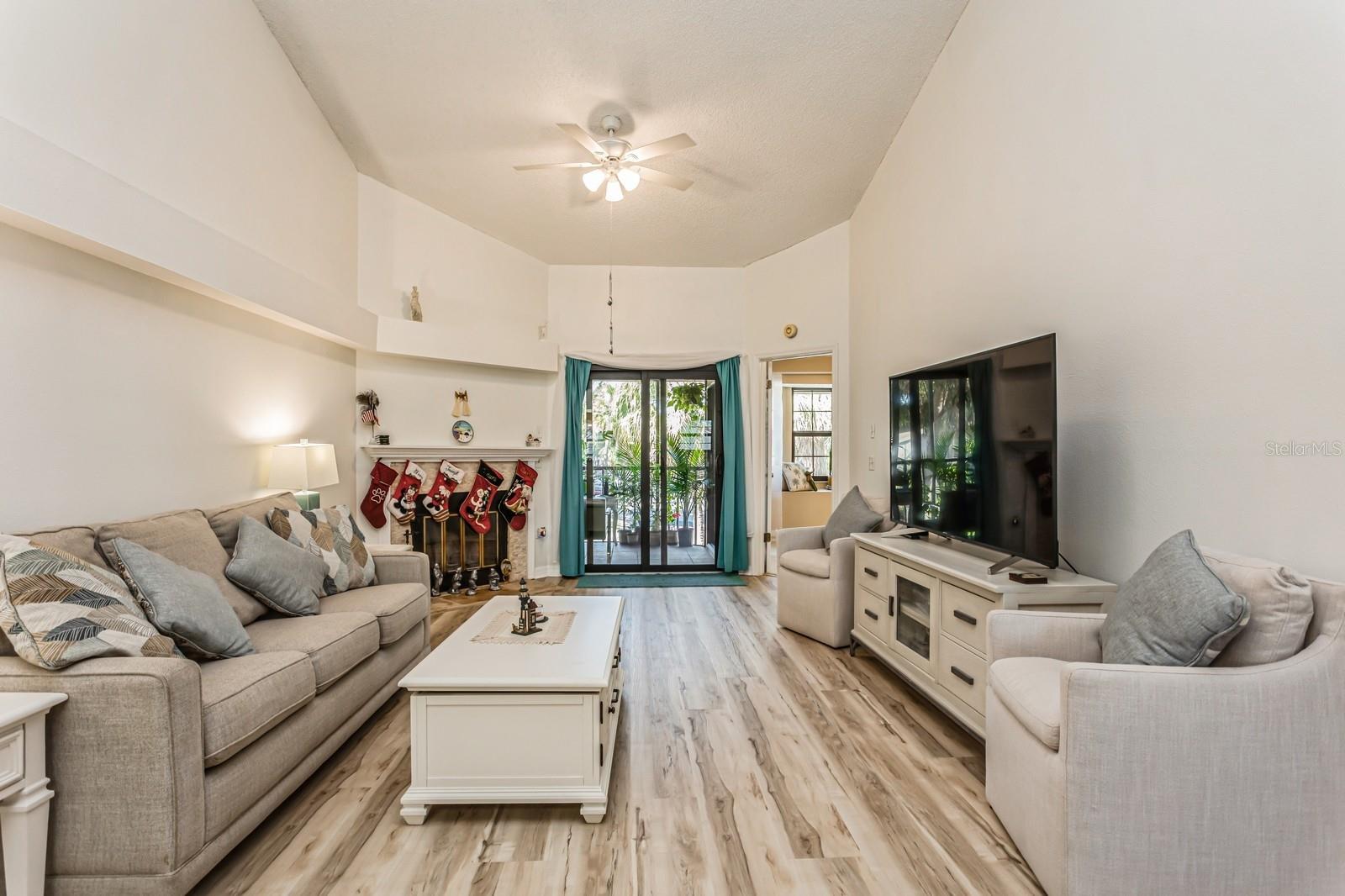 10494 SAINT TROPEZ PL #202