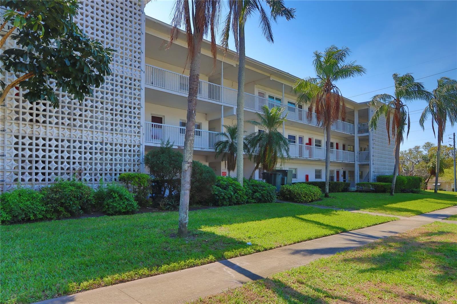 5150 10TH AVE N #111