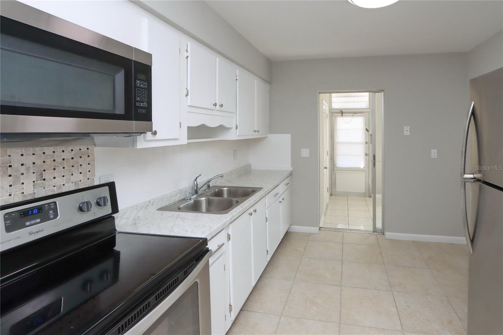 5150 10TH AVE N #111