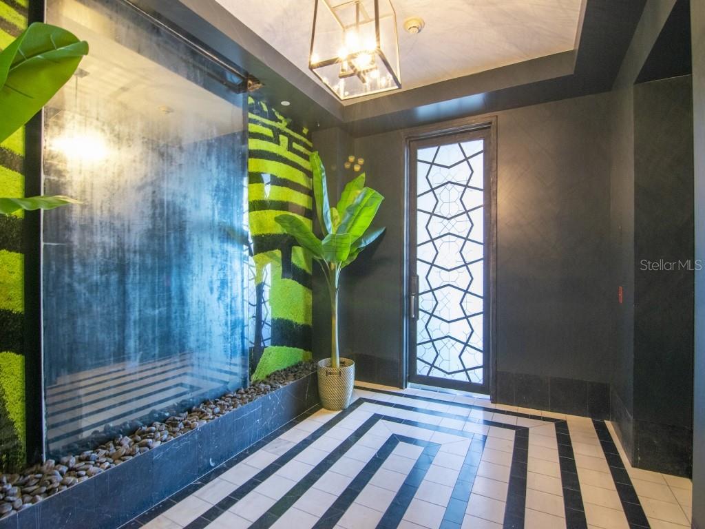 450 KNIGHTS RUN AVE #2102