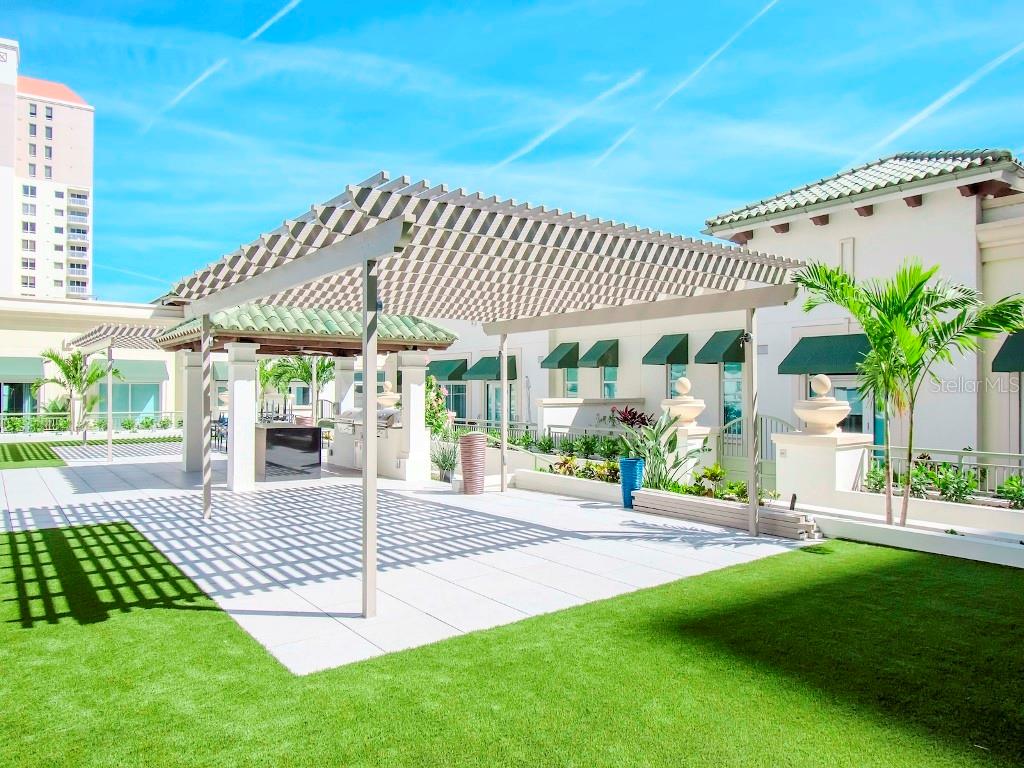 450 KNIGHTS RUN AVE #2102