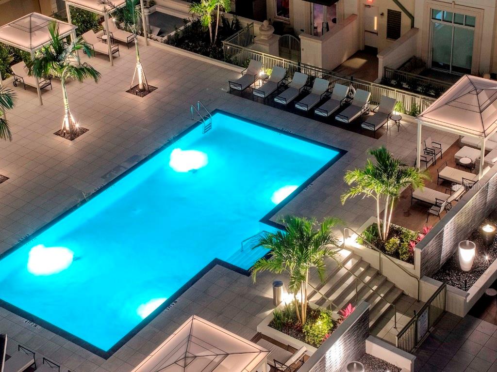 450 KNIGHTS RUN AVE #2102