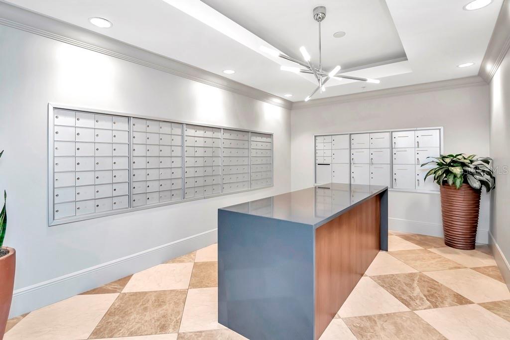 450 KNIGHTS RUN AVE #2102