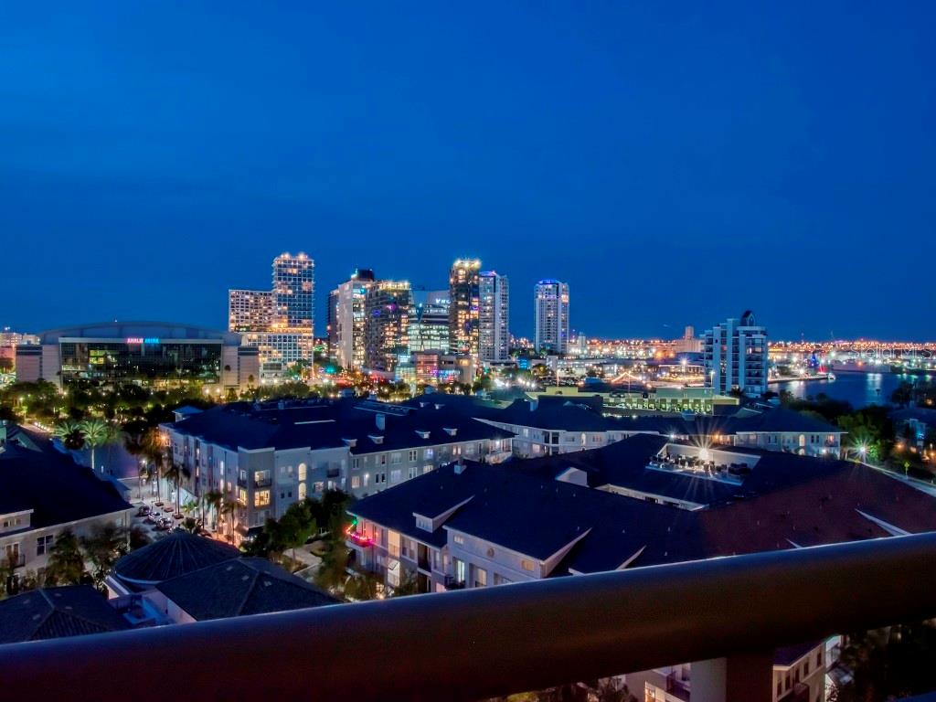 450 KNIGHTS RUN AVE #2102