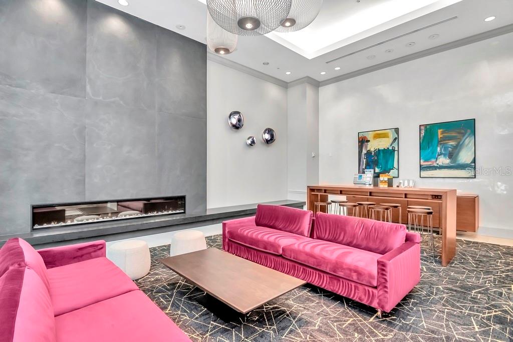 450 KNIGHTS RUN AVE #2102