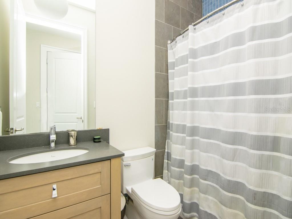 450 KNIGHTS RUN AVE #2102