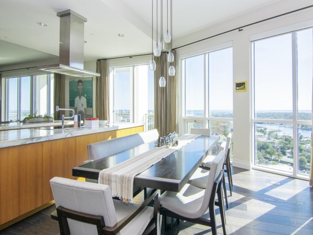 450 KNIGHTS RUN AVE #2102