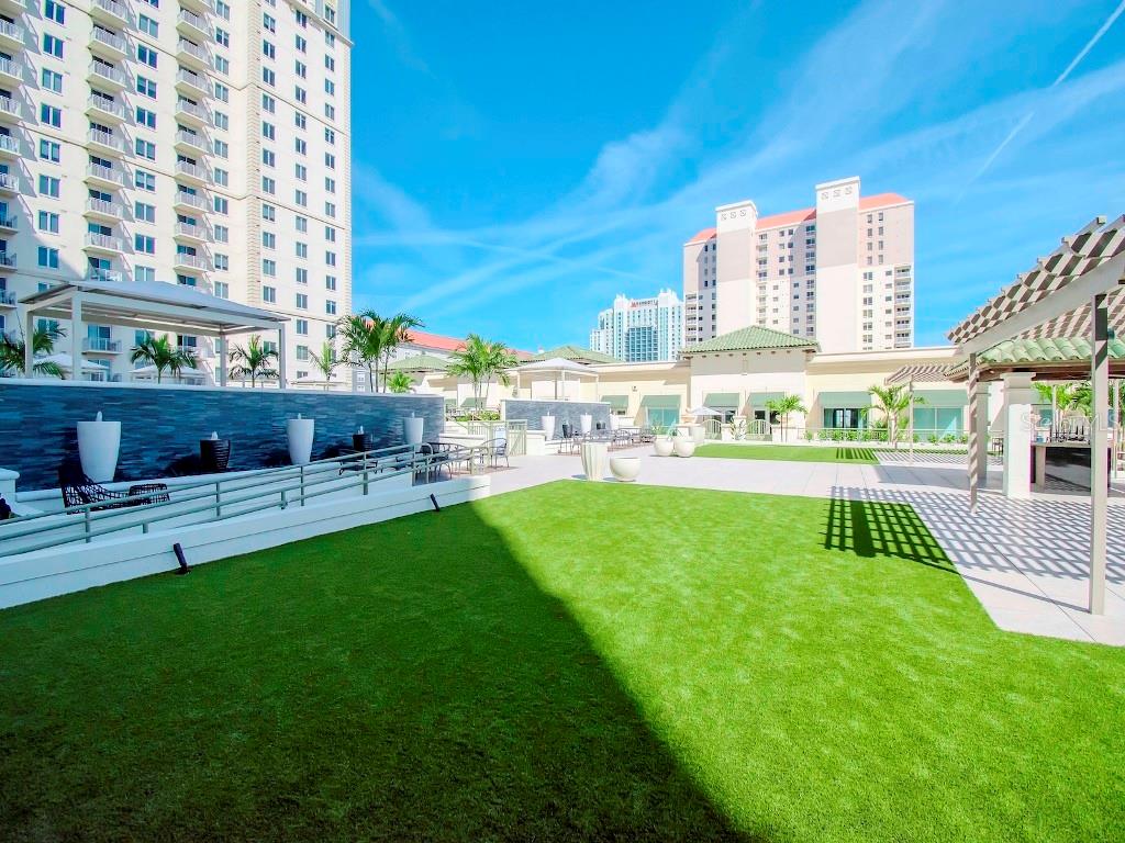 450 KNIGHTS RUN AVE #2102