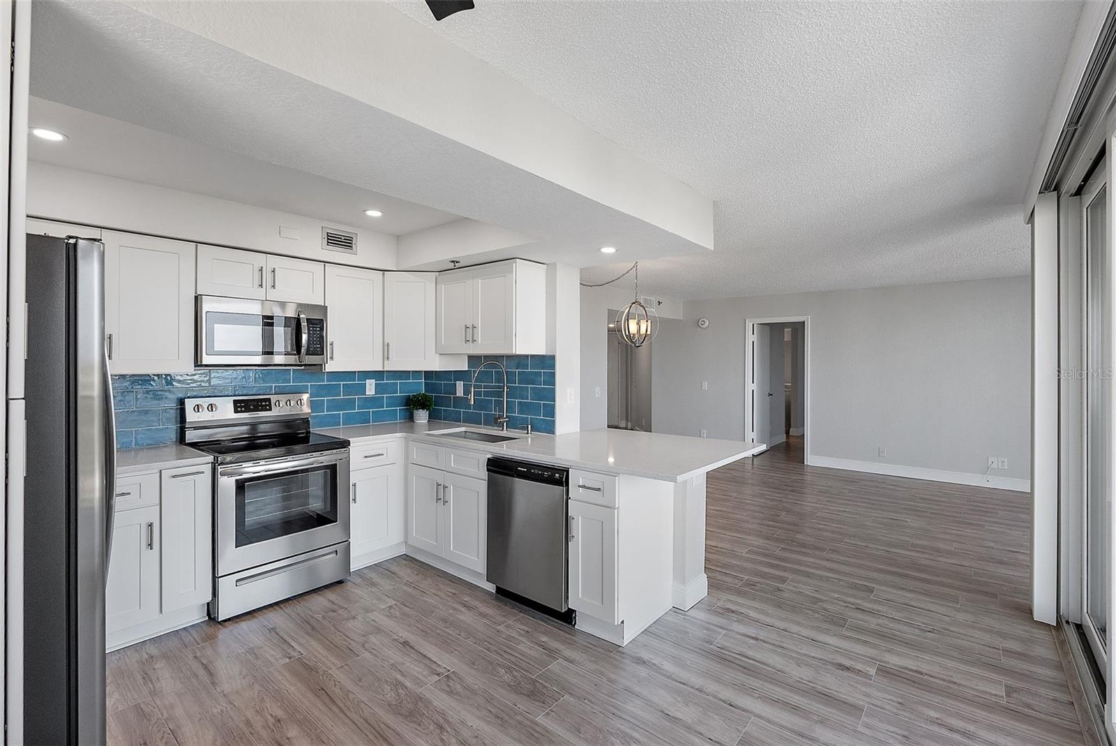 6322 PALMA DEL MAR BLVD S #806