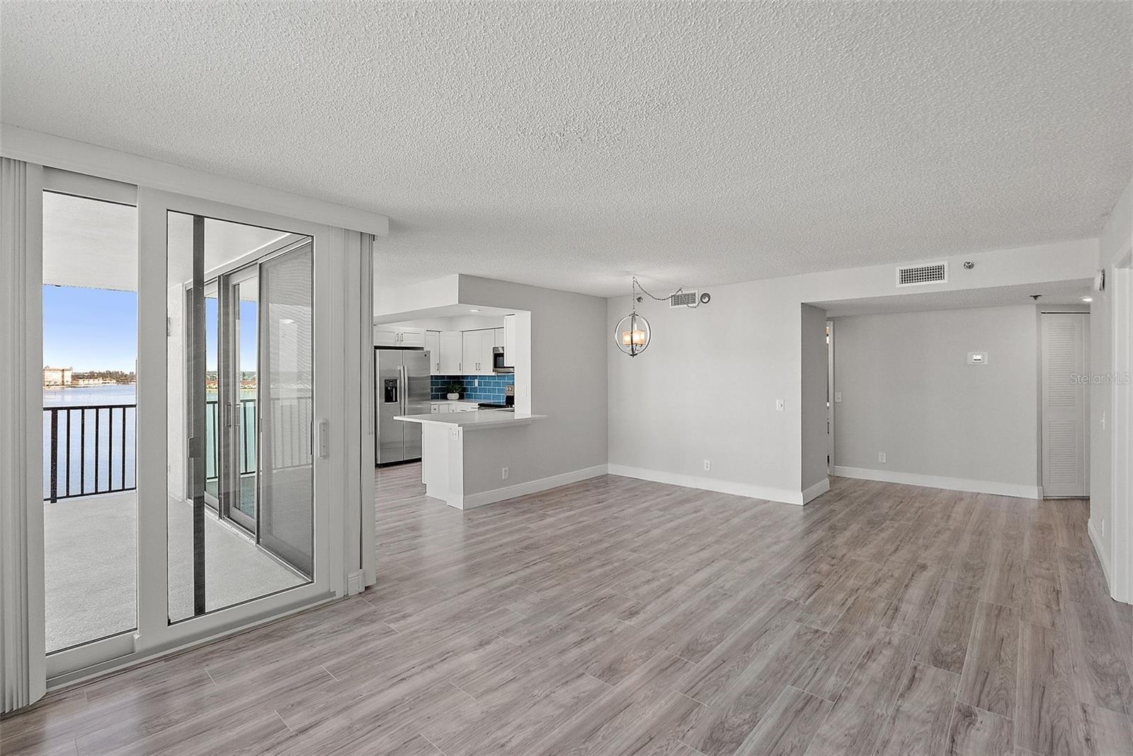 6322 PALMA DEL MAR BLVD S #806