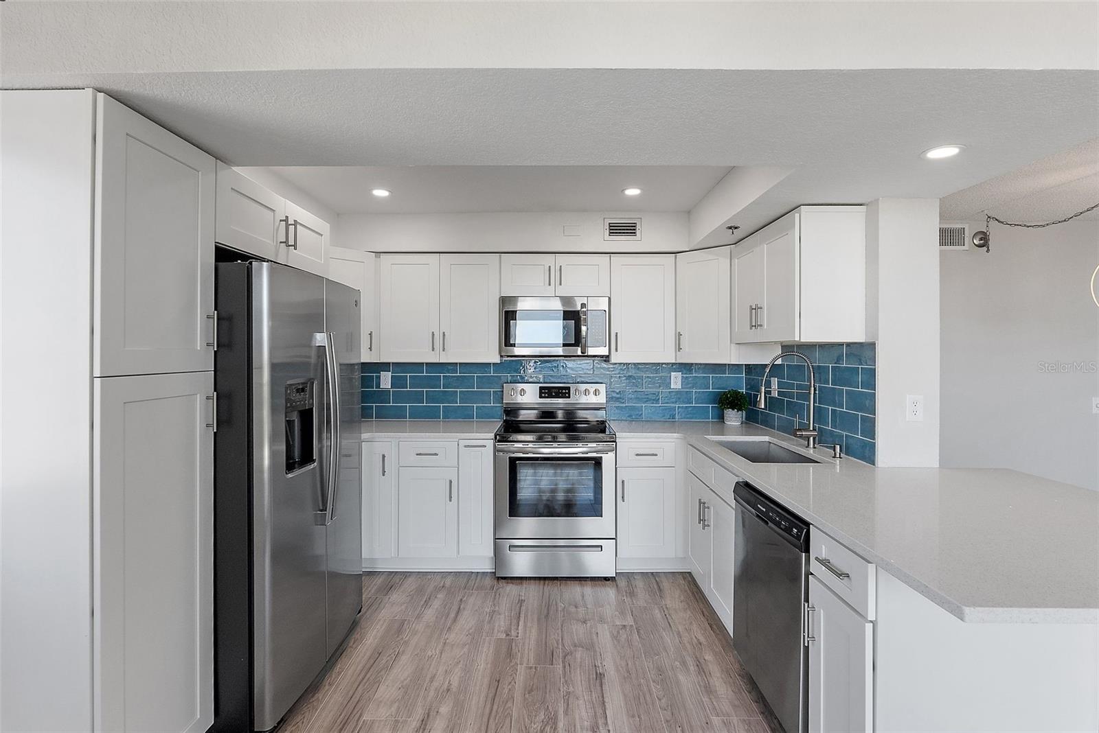 6322 PALMA DEL MAR BLVD S #806