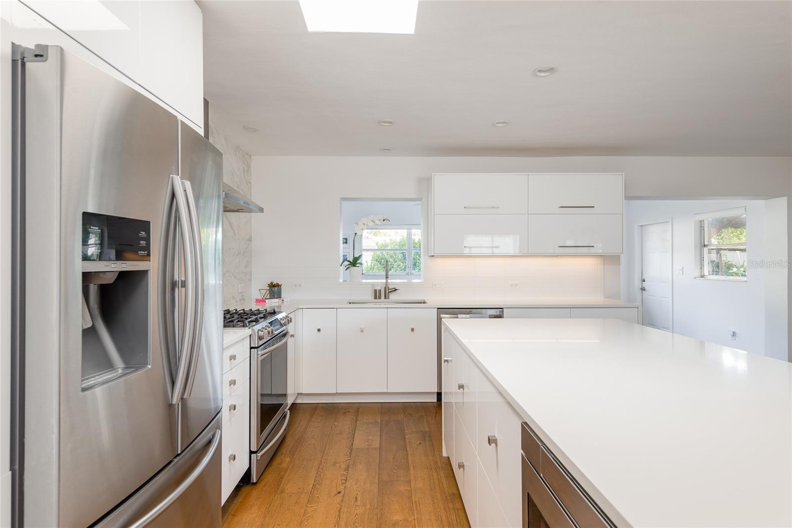 4831 W BAY COURT AVE