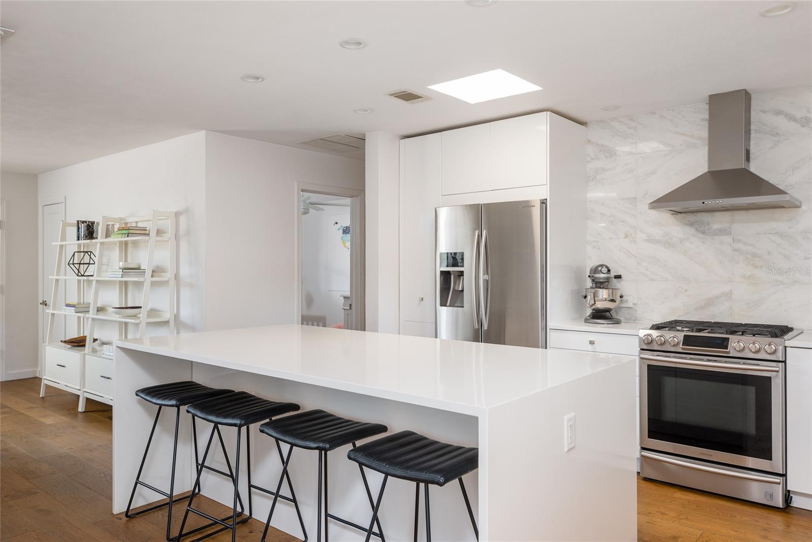 4831 W BAY COURT AVE