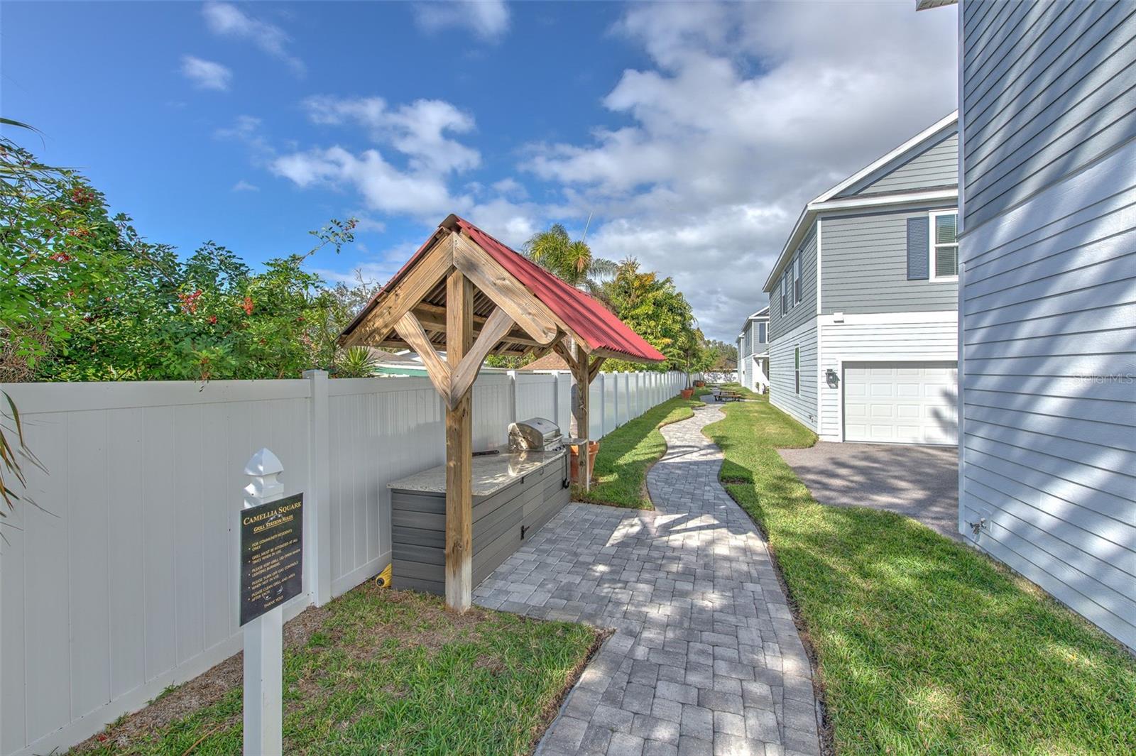 6621 S MANHATTAN AVE #1