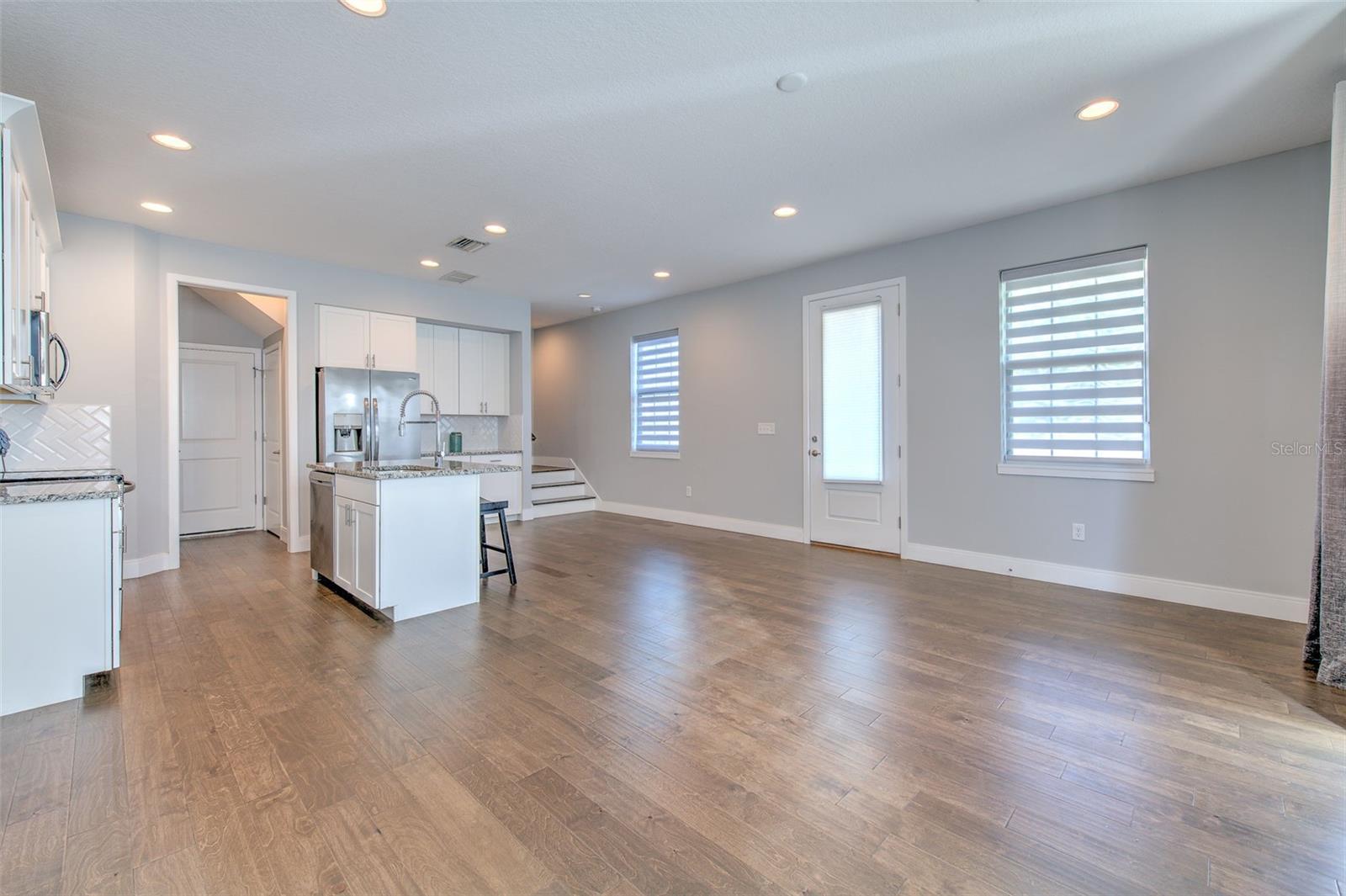 6621 S MANHATTAN AVE #1