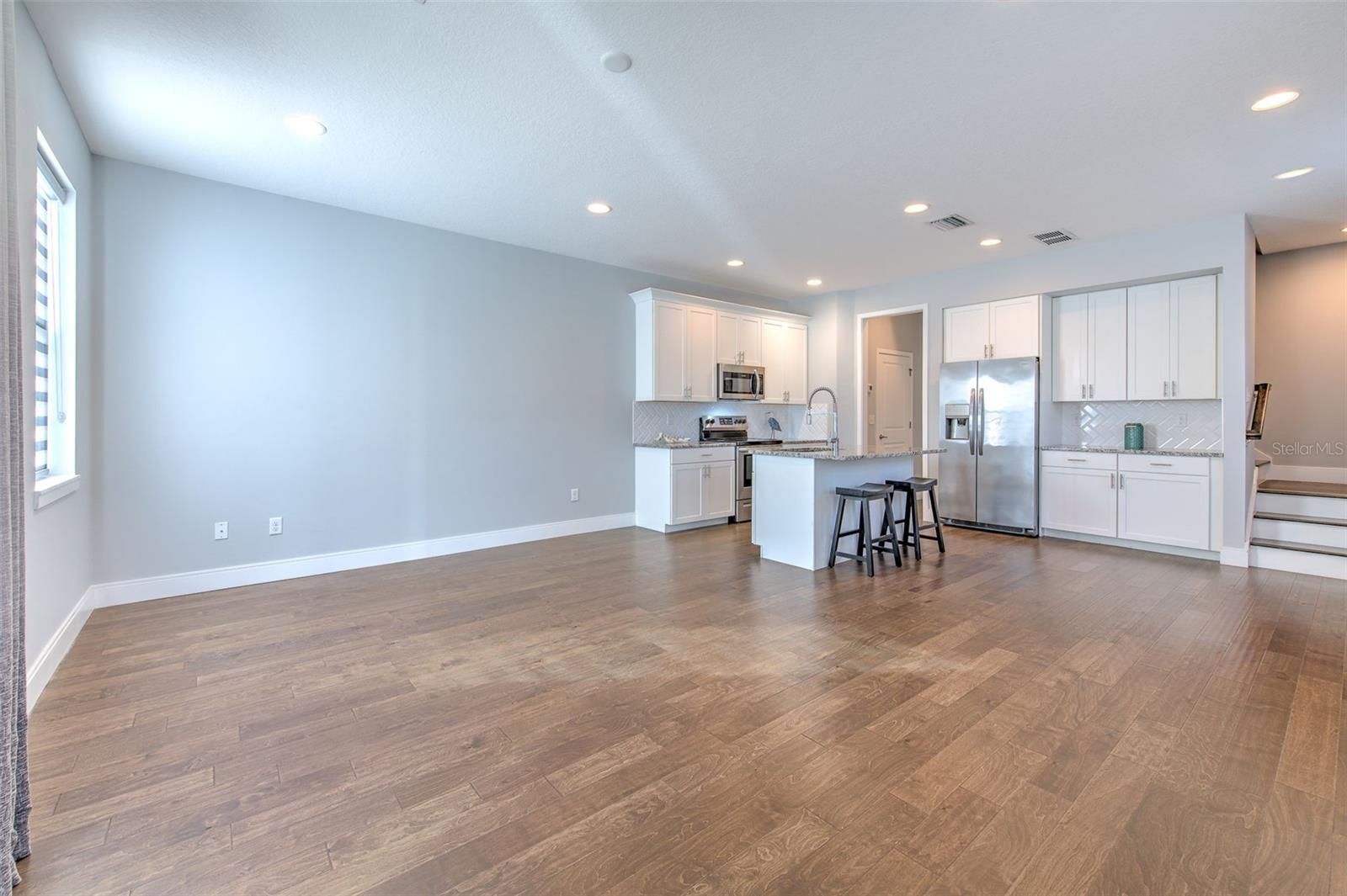 6621 S MANHATTAN AVE #1