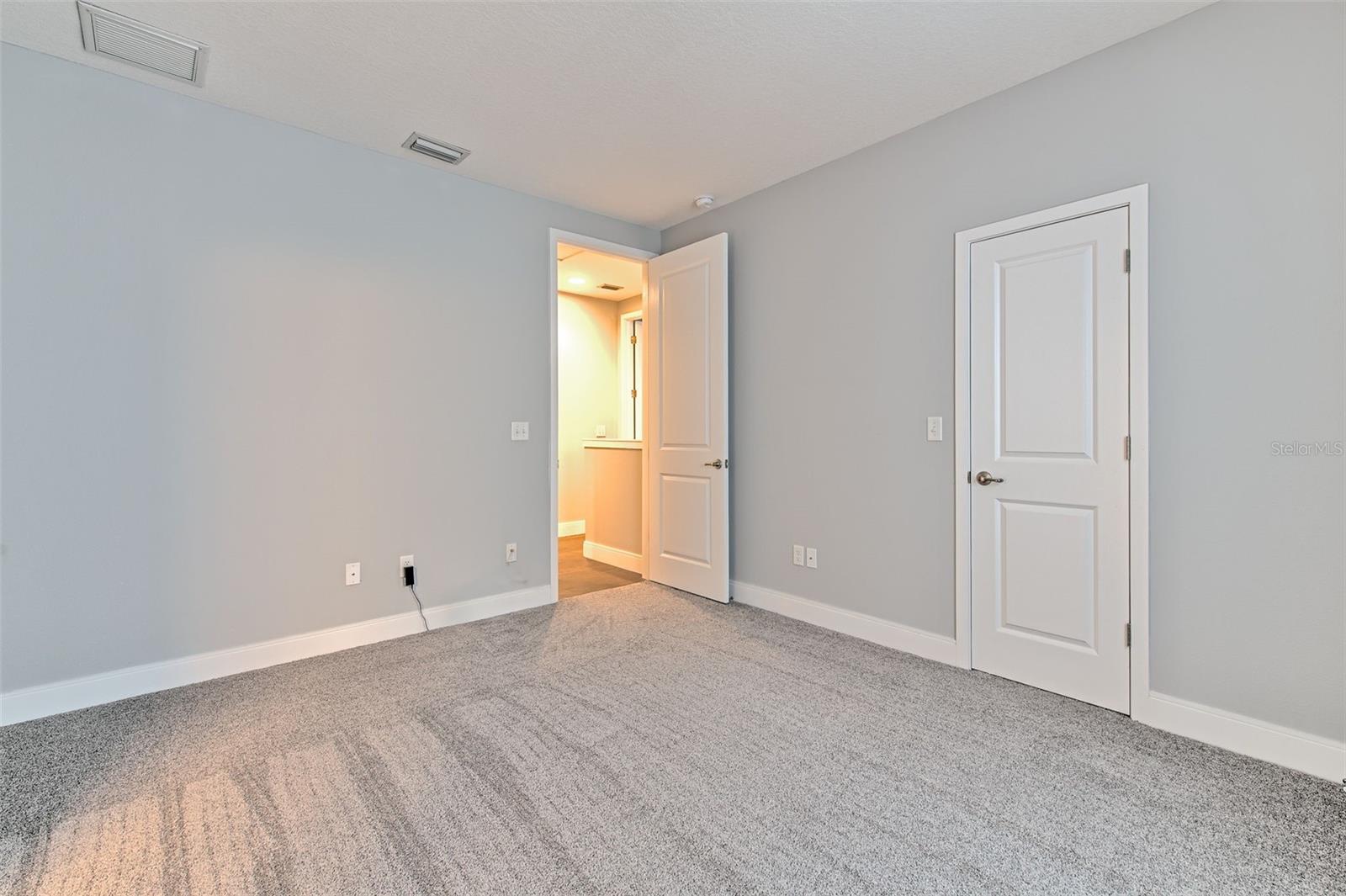 6621 S MANHATTAN AVE #1