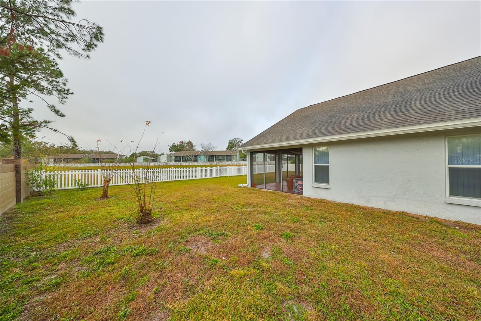 16402 LAKE HEATHER DR