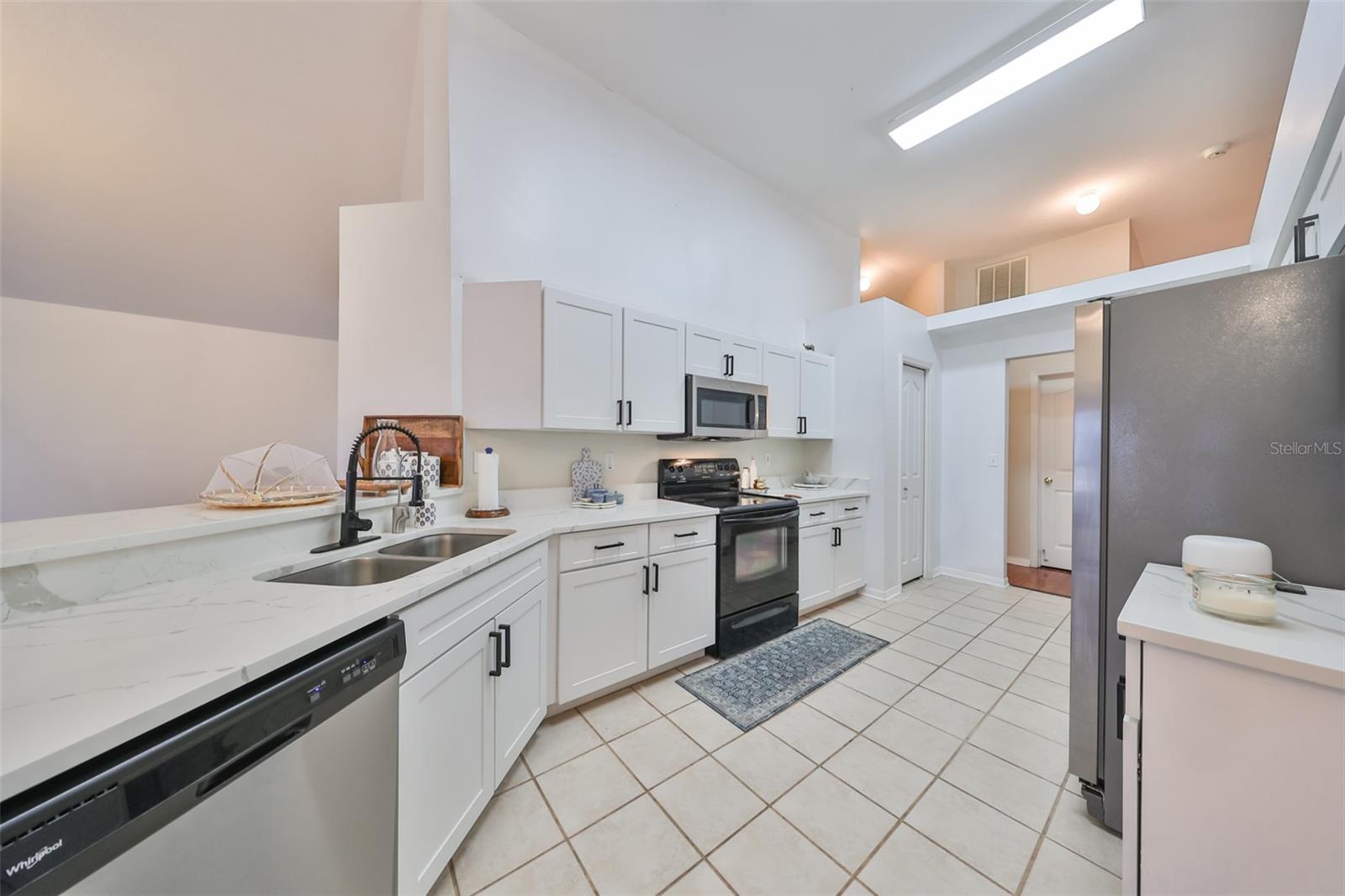 16402 LAKE HEATHER DR