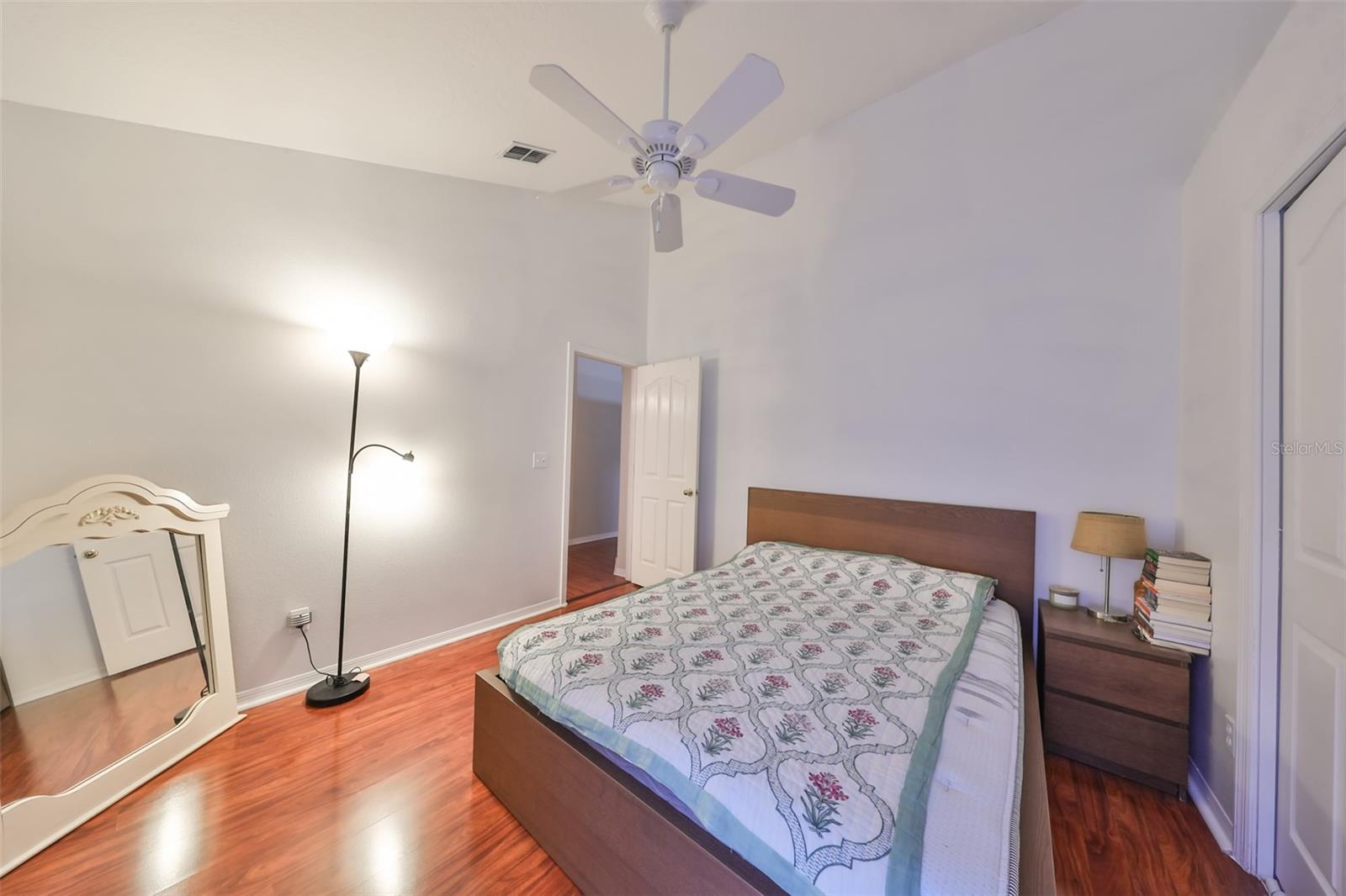 16402 LAKE HEATHER DR