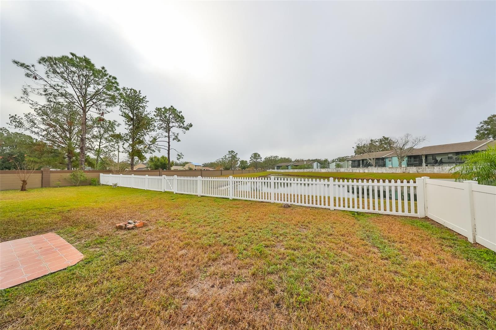 16402 LAKE HEATHER DR