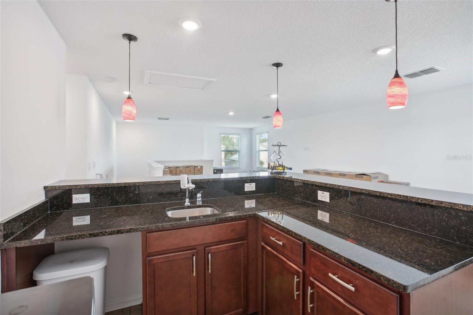 4735 ROLLING GREEN DR