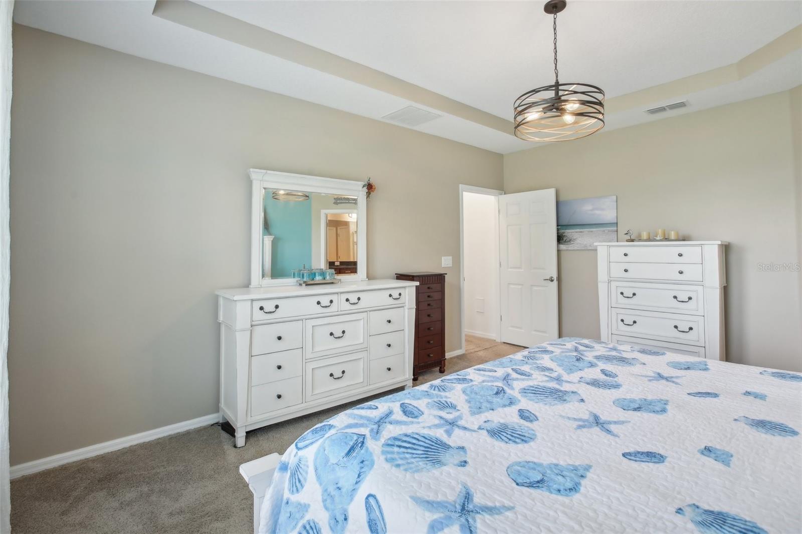 4735 ROLLING GREEN DR