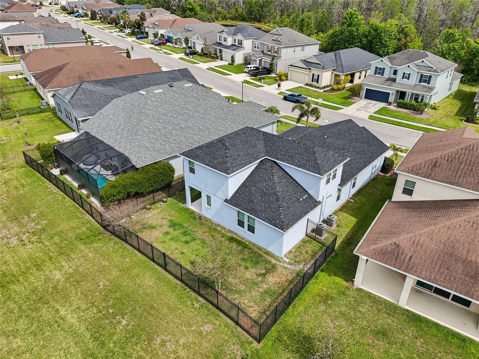 4735 ROLLING GREEN DR