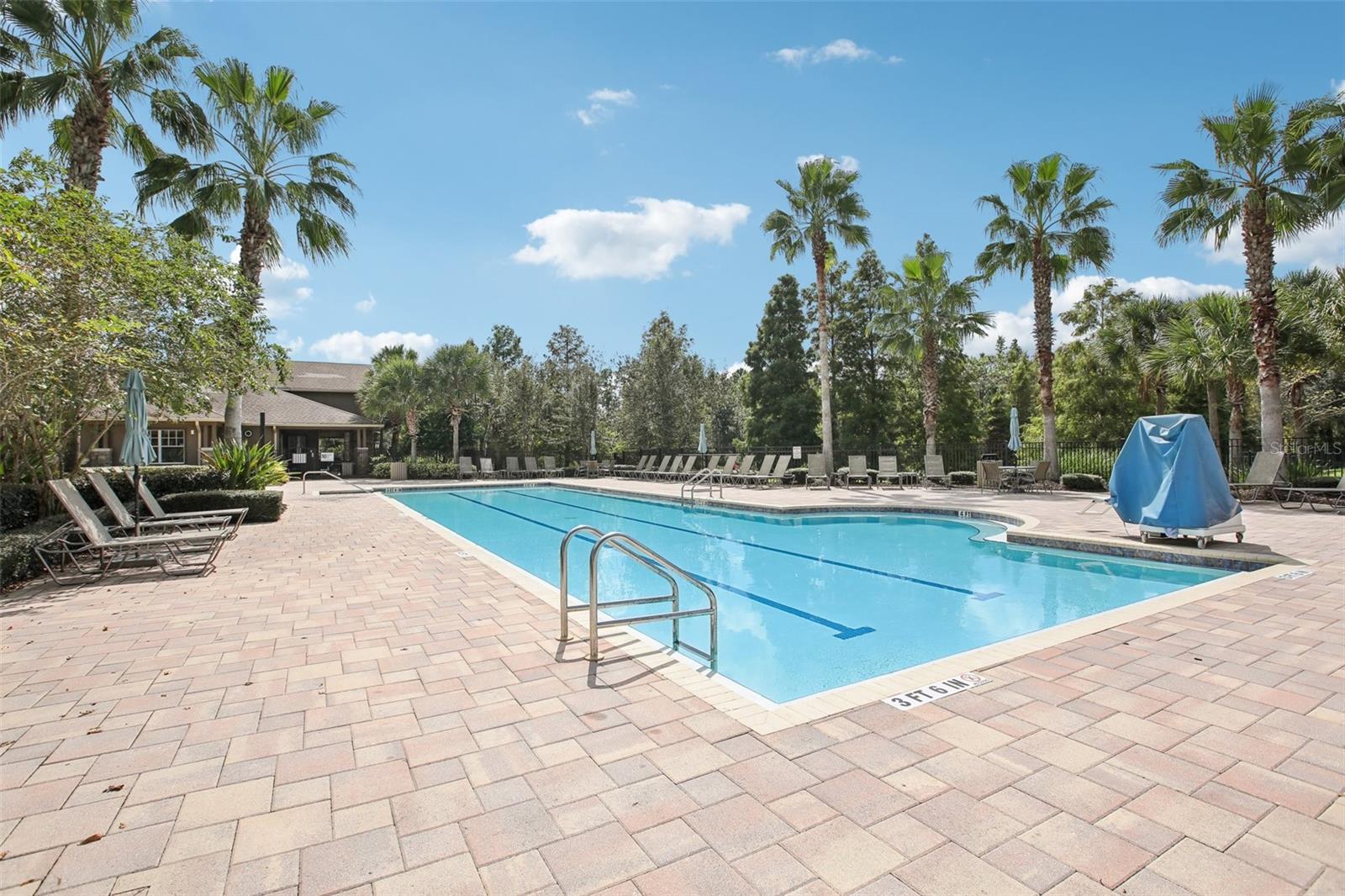 4735 ROLLING GREEN DR