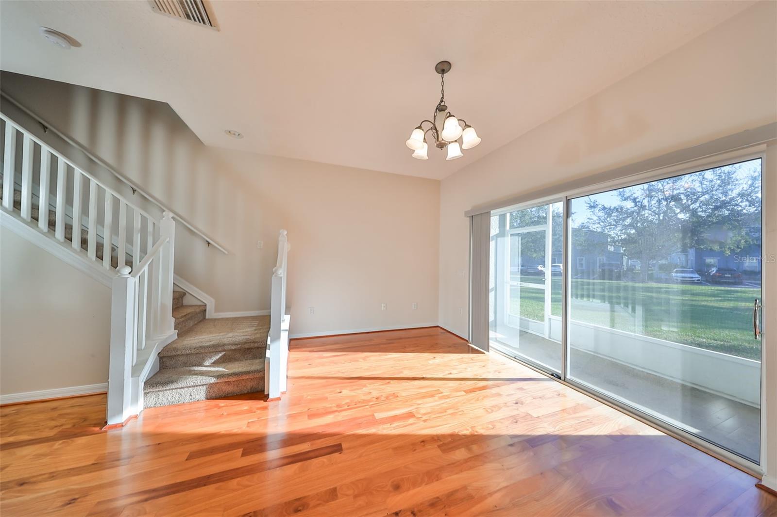 12829 KINGS CROSSING DR