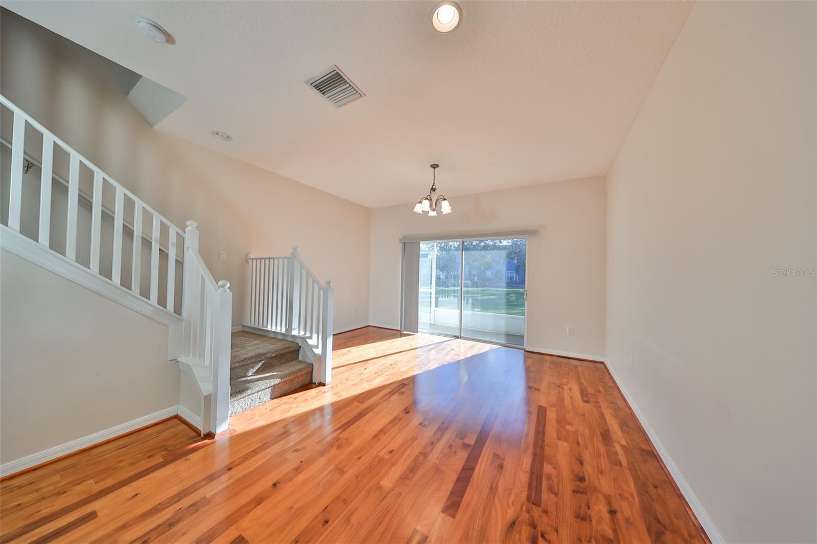 12829 KINGS CROSSING DR