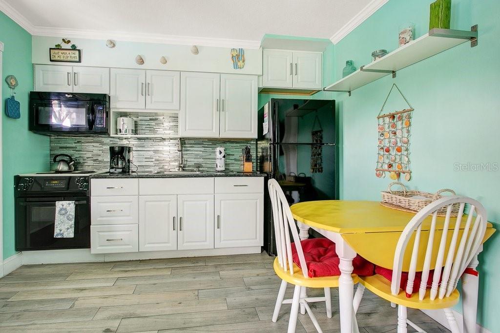 673 BAY ESPLANADE #202