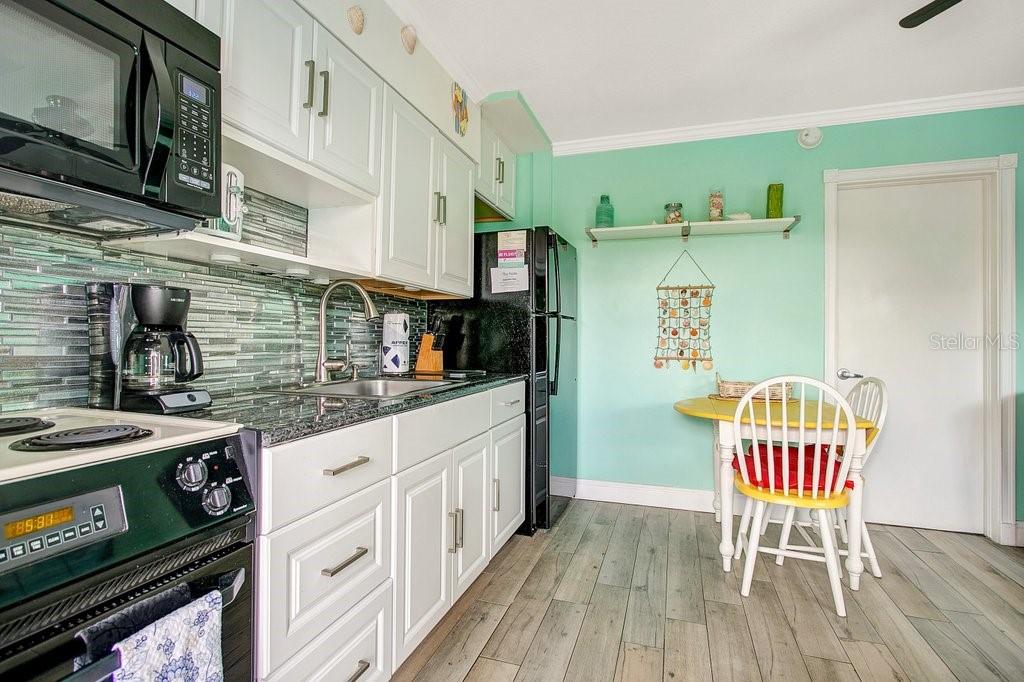 673 BAY ESPLANADE #202