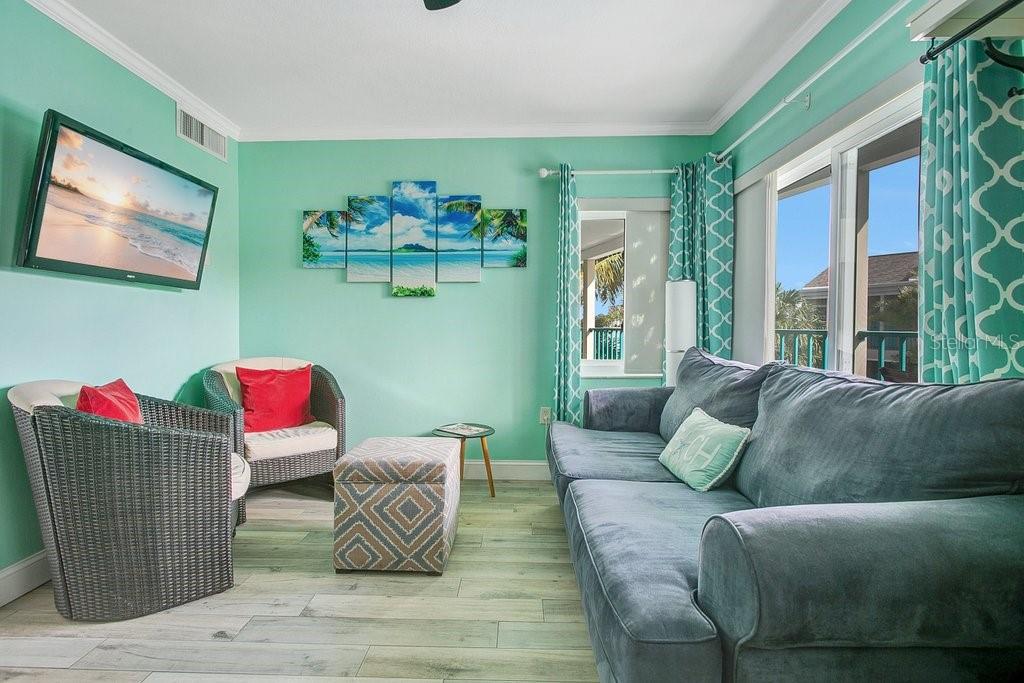 673 BAY ESPLANADE #202