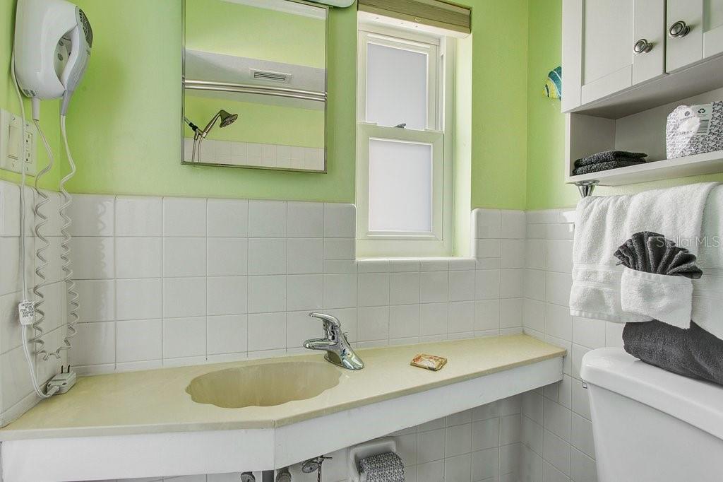 673 BAY ESPLANADE #202